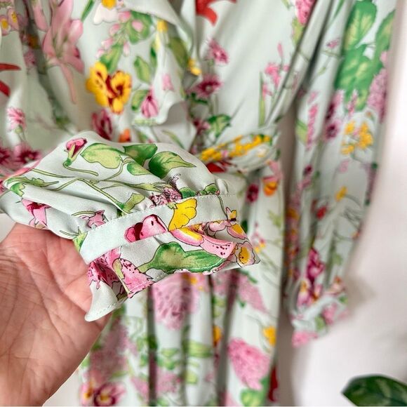 NWT Austin Reed Long Sleeve Green Floral Wrap Up Silk Dress - Picture 2 of 6